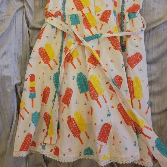Sourpuss popsicle dress - Picture 2 of 3